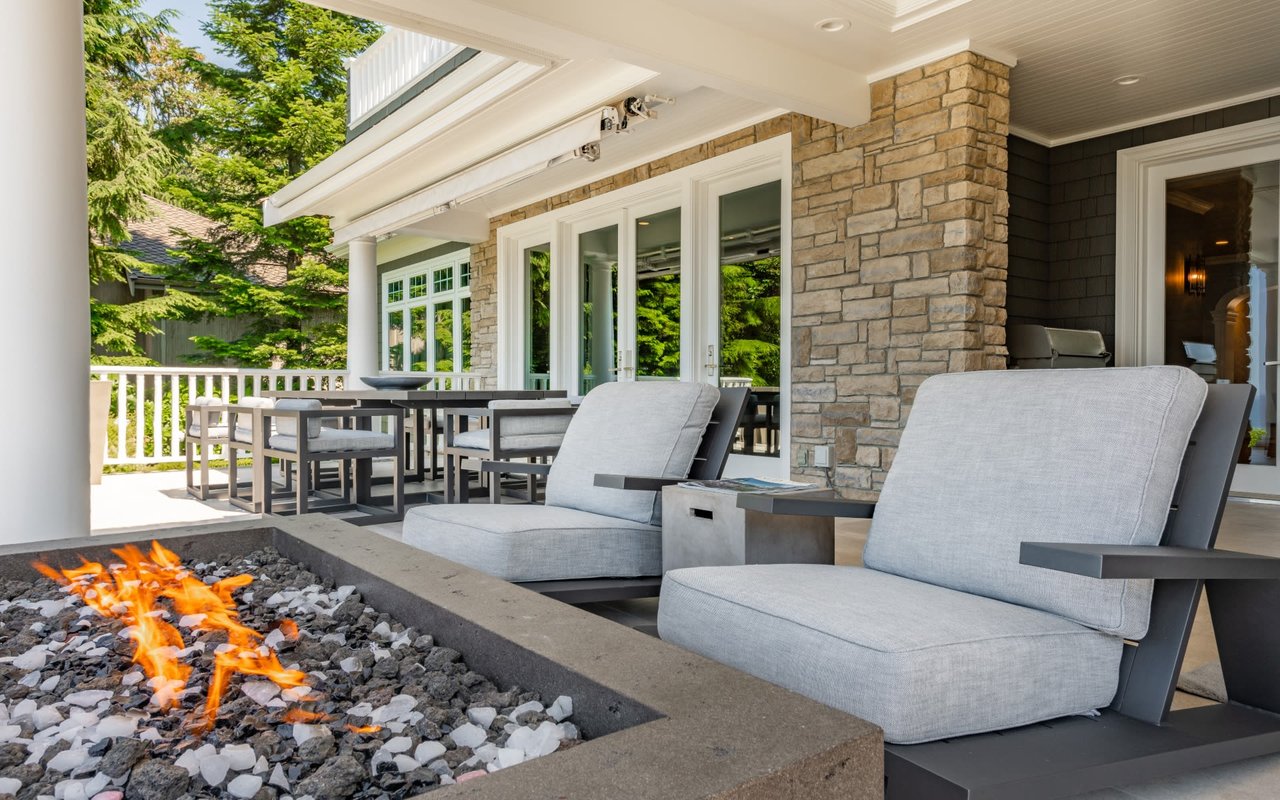 DIY Outdoor Fireplaces: Brick, Fuel & Other Considerations