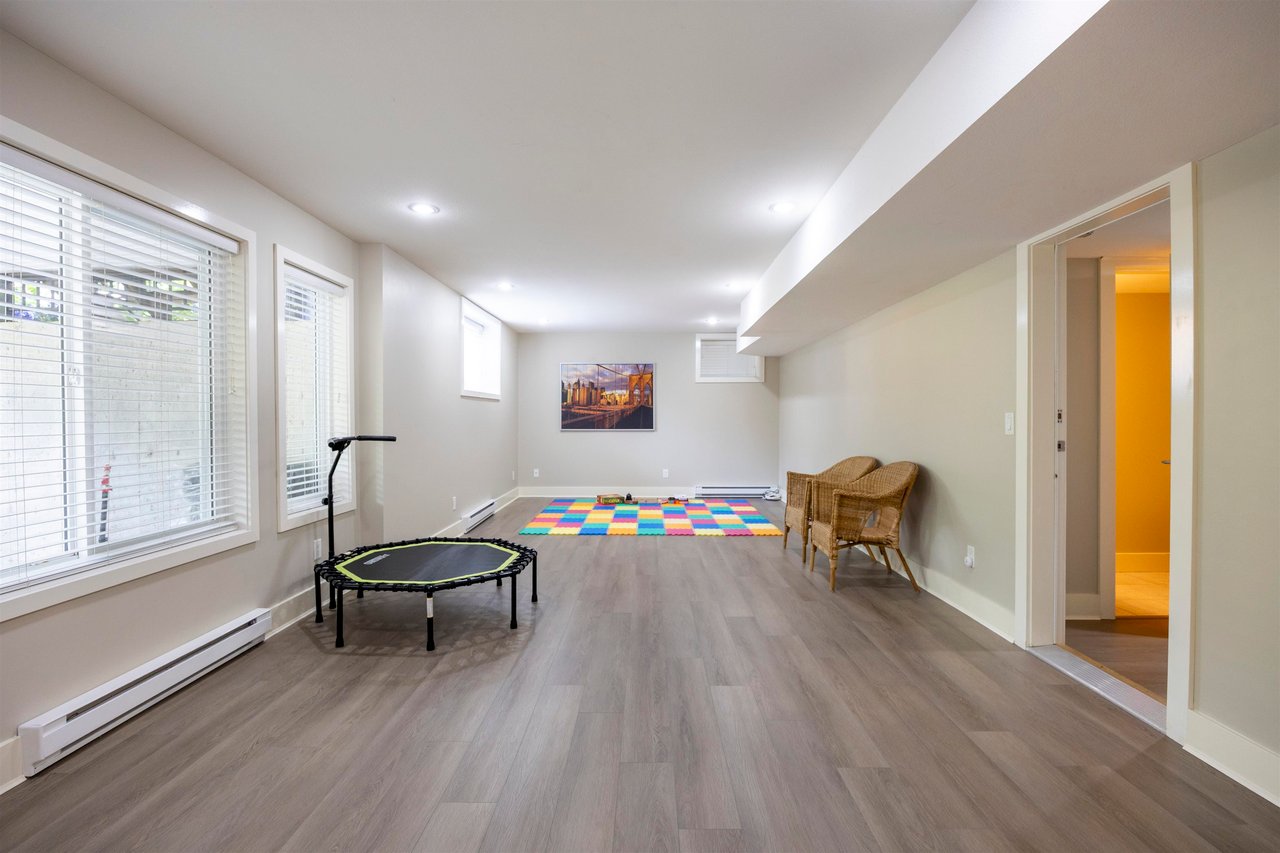 1226 Liverpool St