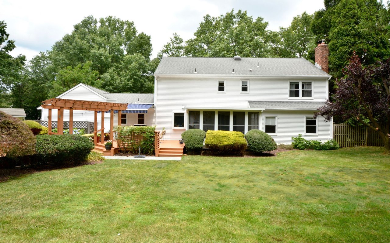 1 W CARTWRIGHT DR