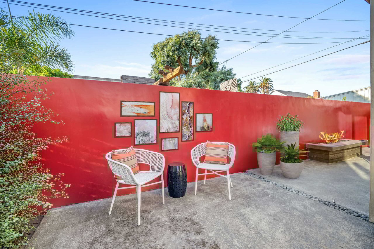 2334 Louella Avenue