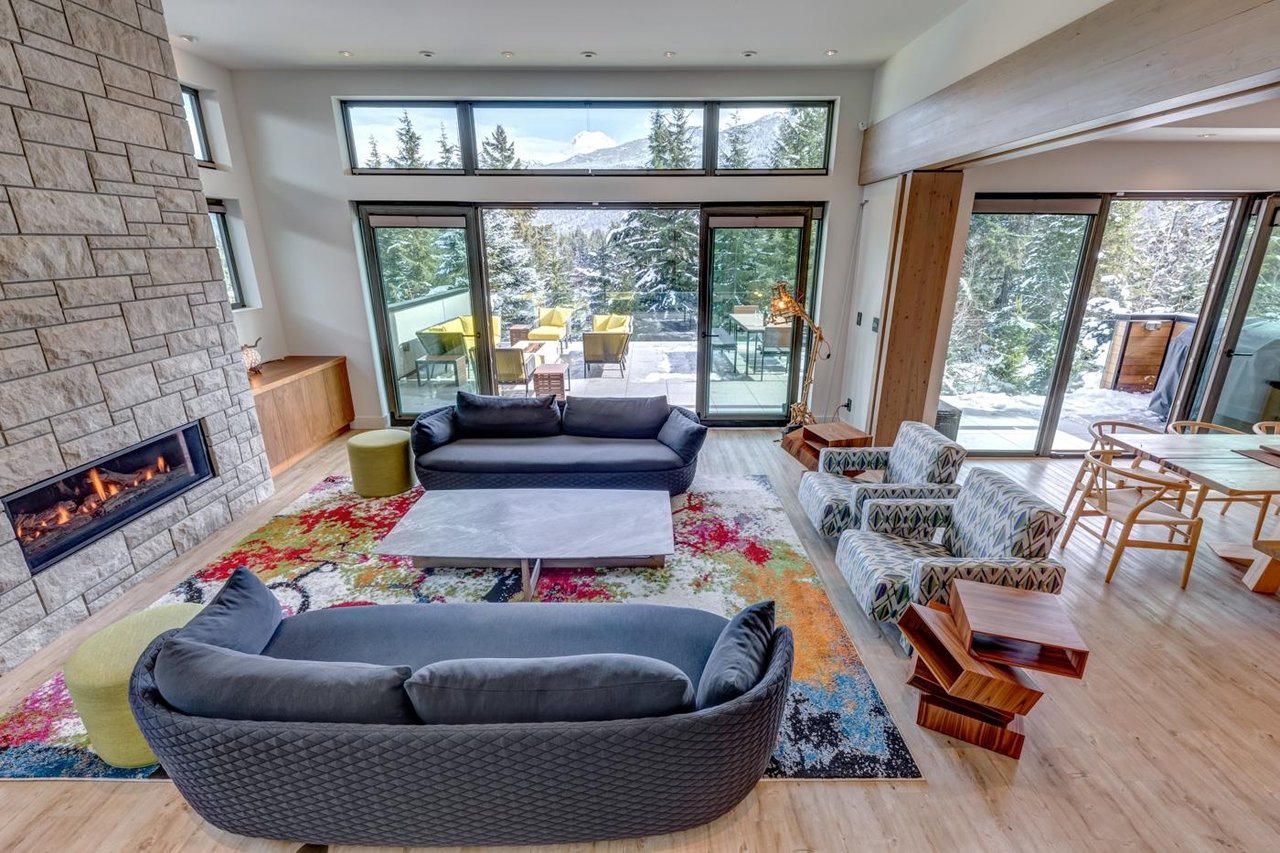 3418 Blueberry Dr