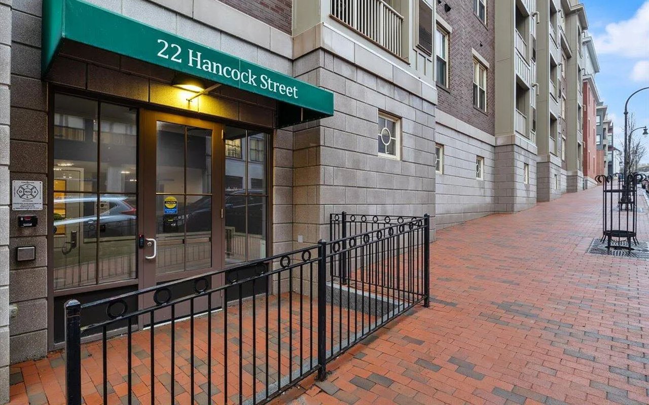 22 Hancock St #506