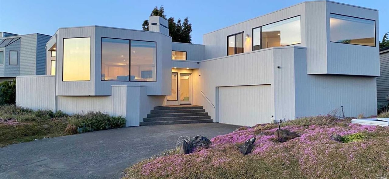 1706 Sea Way