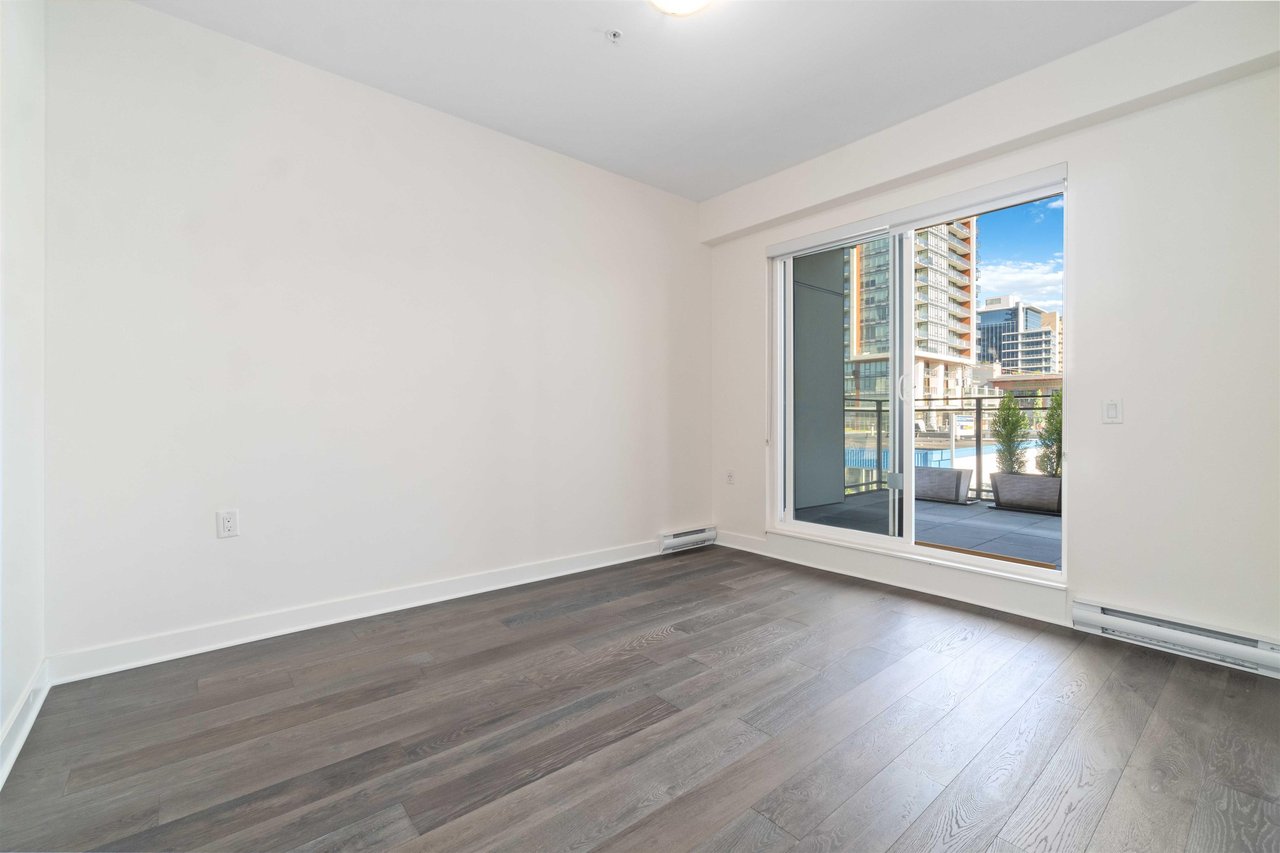 201-4468 Dawson St