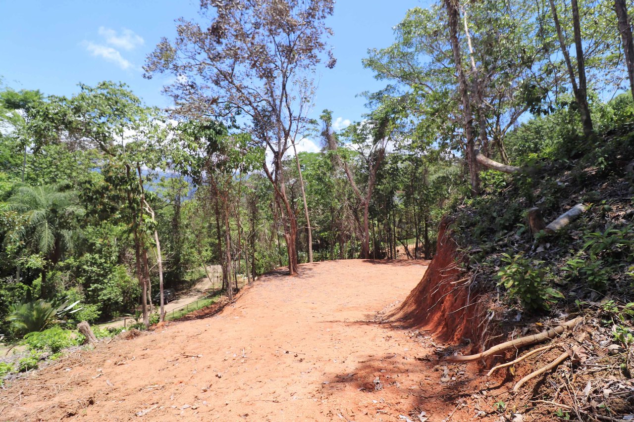 Over One Acre Attractive Lot on the Popular PEREZOSO Road.