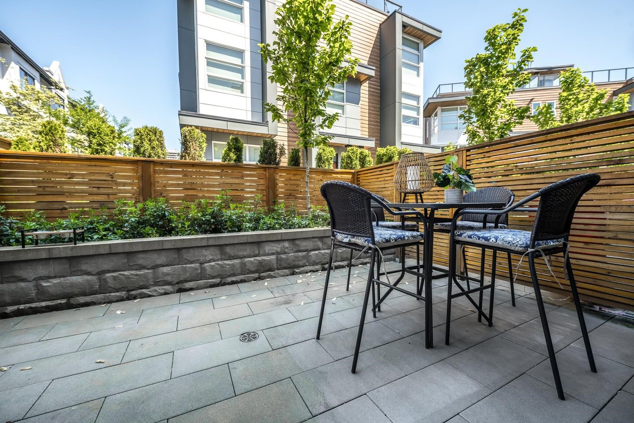 137-2070 Curling Road, North Vancouver