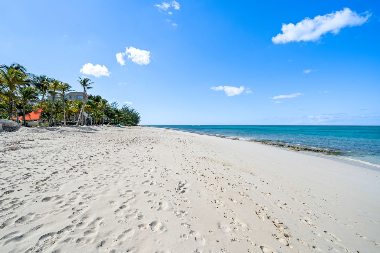 Beachfront Bliss Near Old Fort Bay