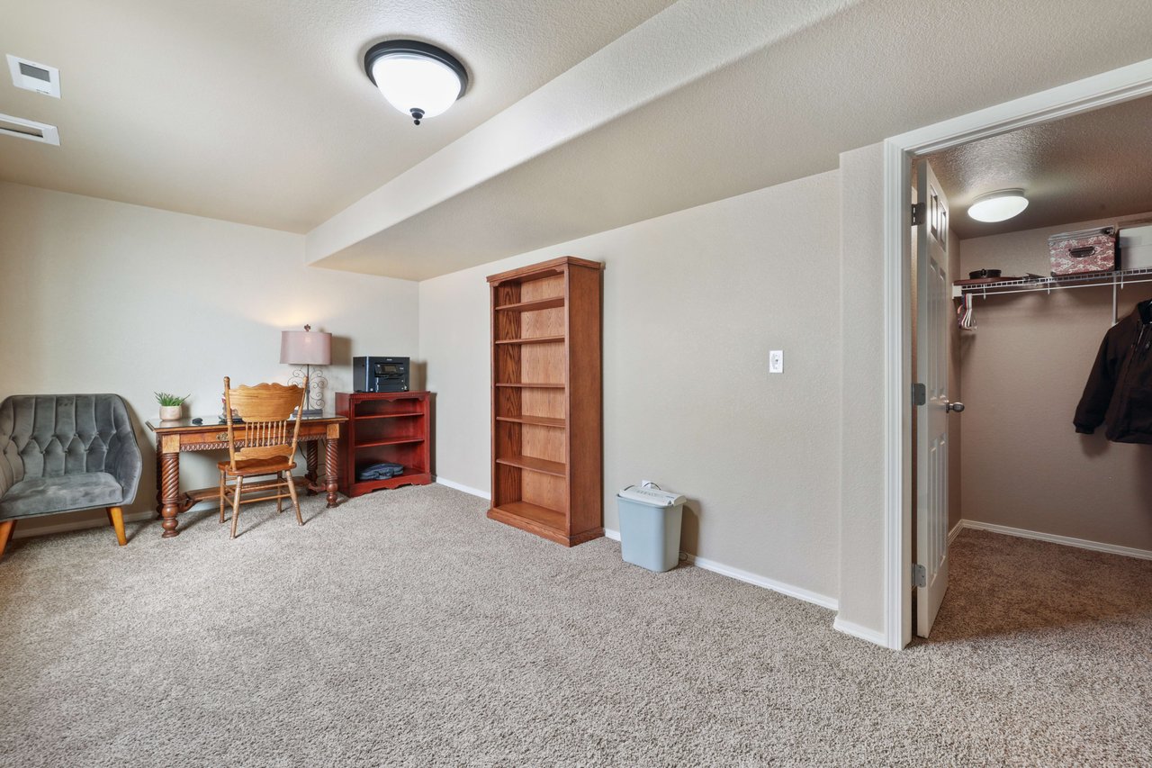 6435 Coyote Ridge CT, Colorado Springs, CO 80923