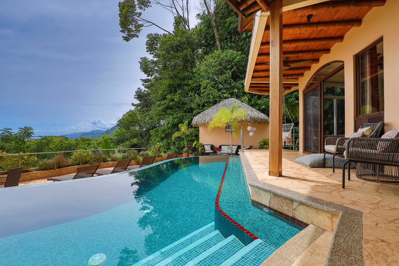 VILLA TUCAN TANGO: TROPICAL LUXURY HOME IN GATED COMMUNITY ABOVE DOMINICALITO