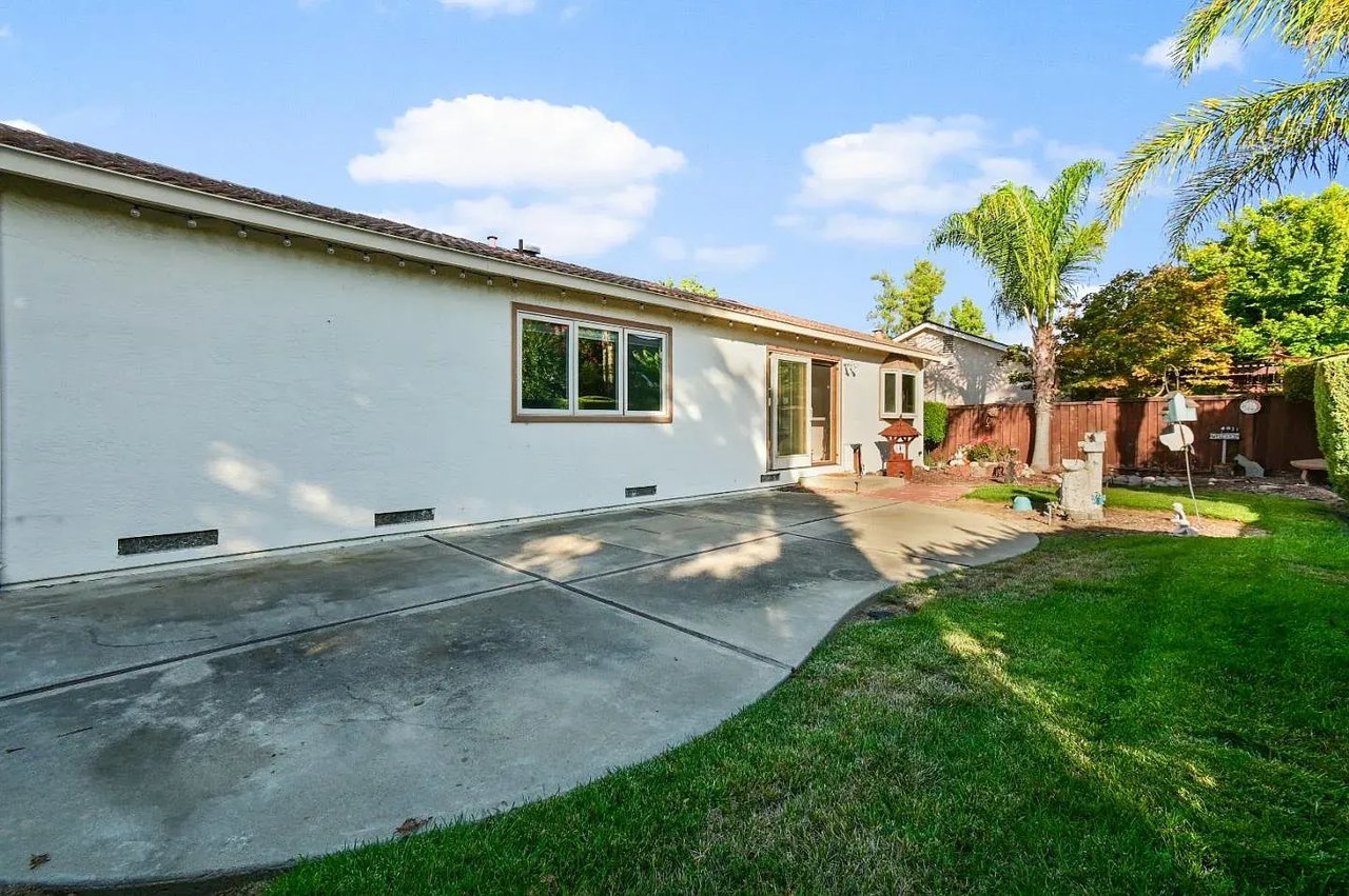 4618 Del Valle Pkwy