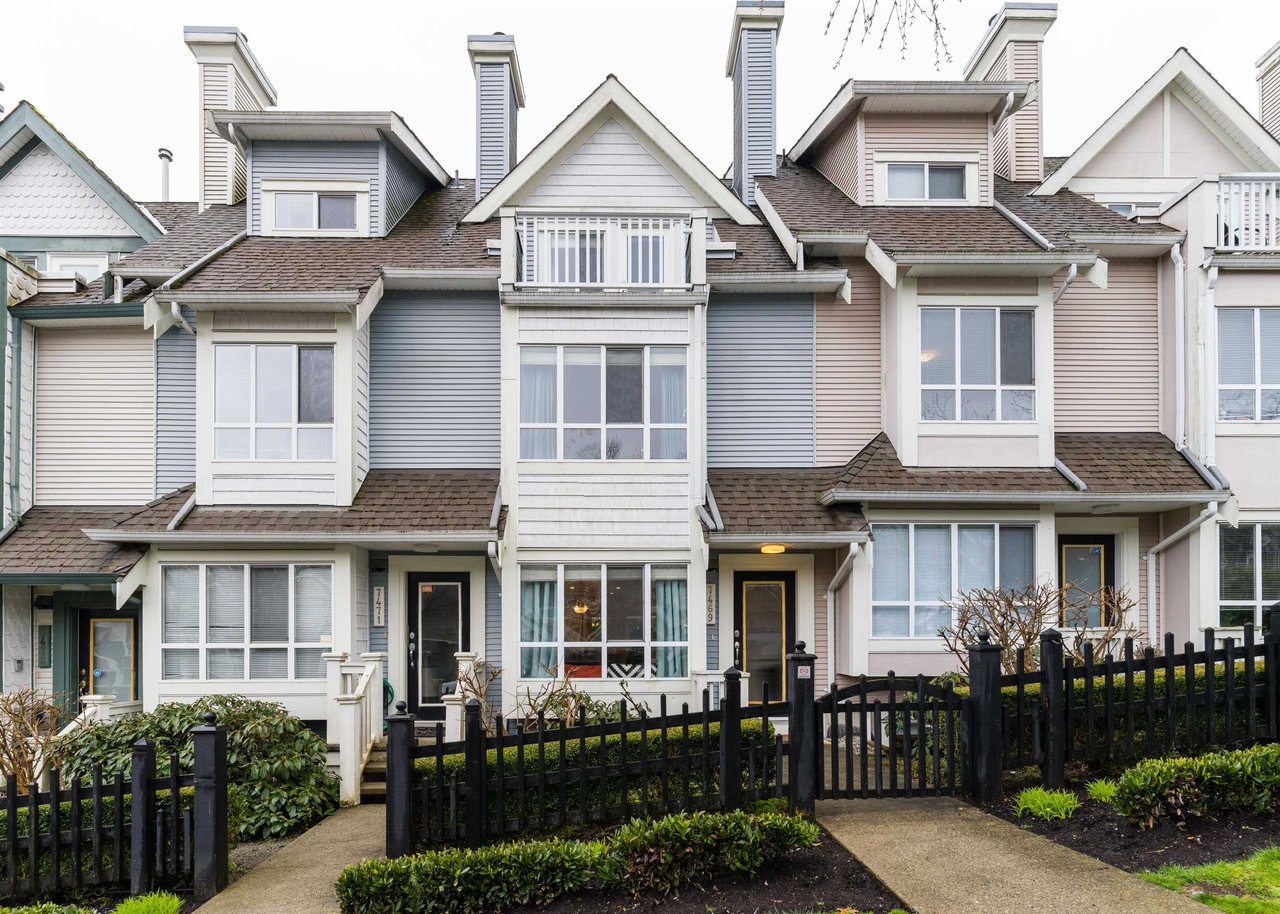 7469 Magnolia Terrace