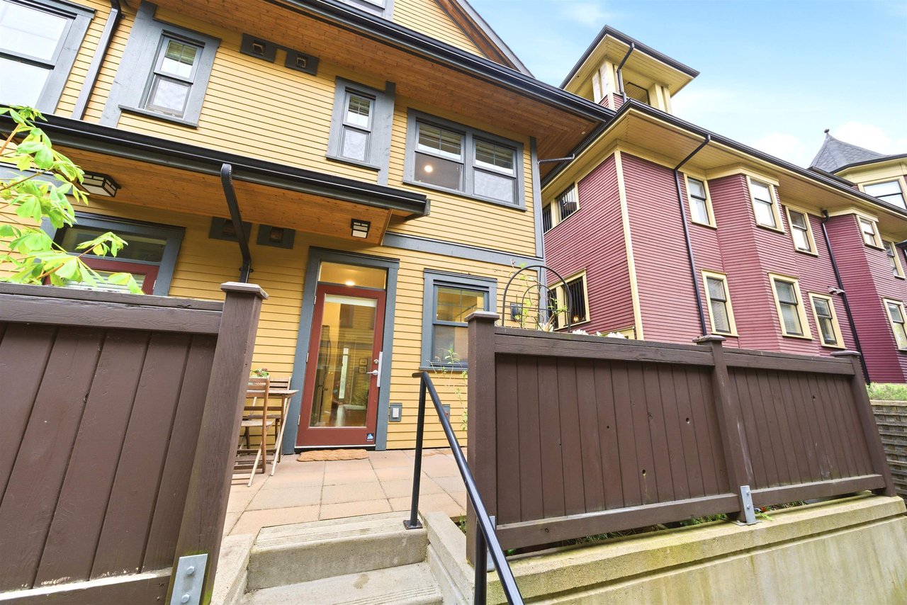 1837 Charles St