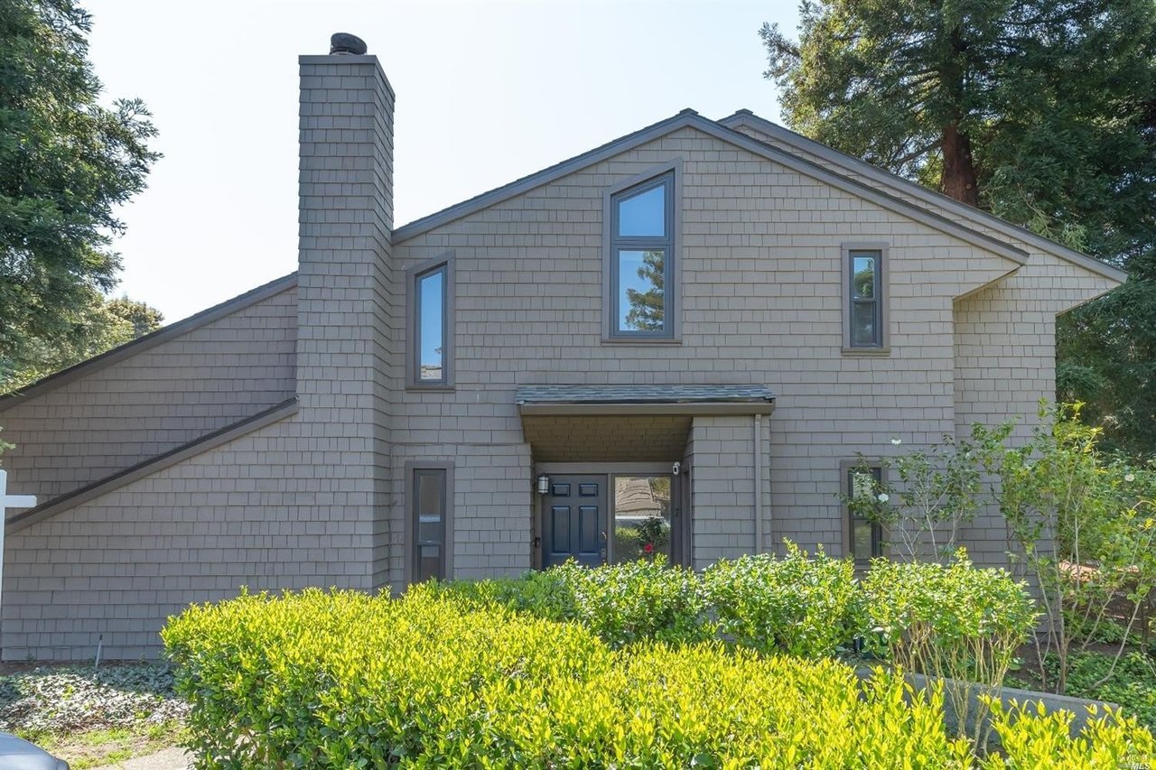 7 Willow Ln