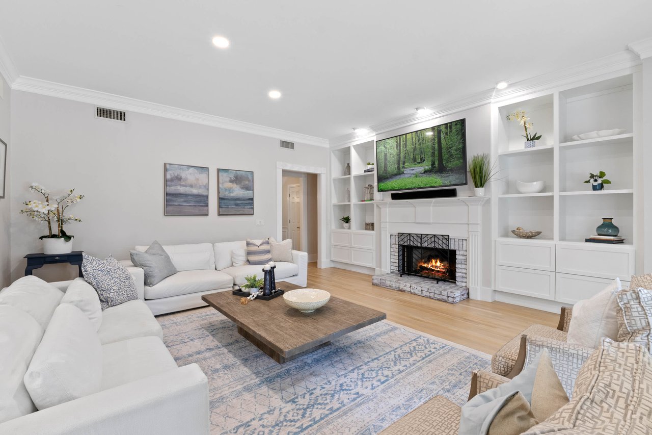 1421 Place Picardy