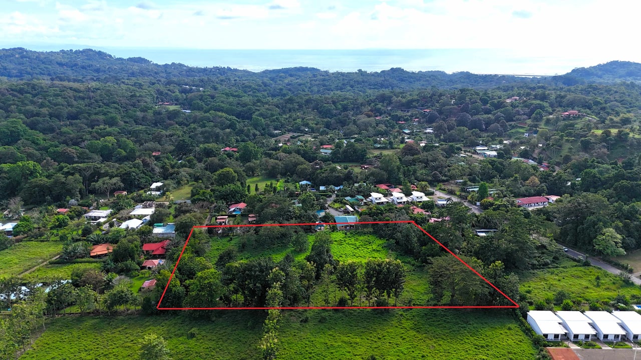 Over 3 Acres, Mountain View Lot in the Heart of Ojochal, Ready for Development!.