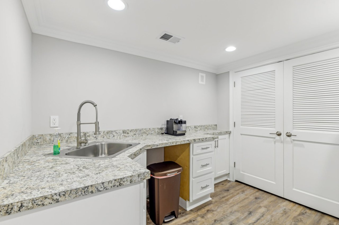 366 Delaware Ave, Union, NJ 07083