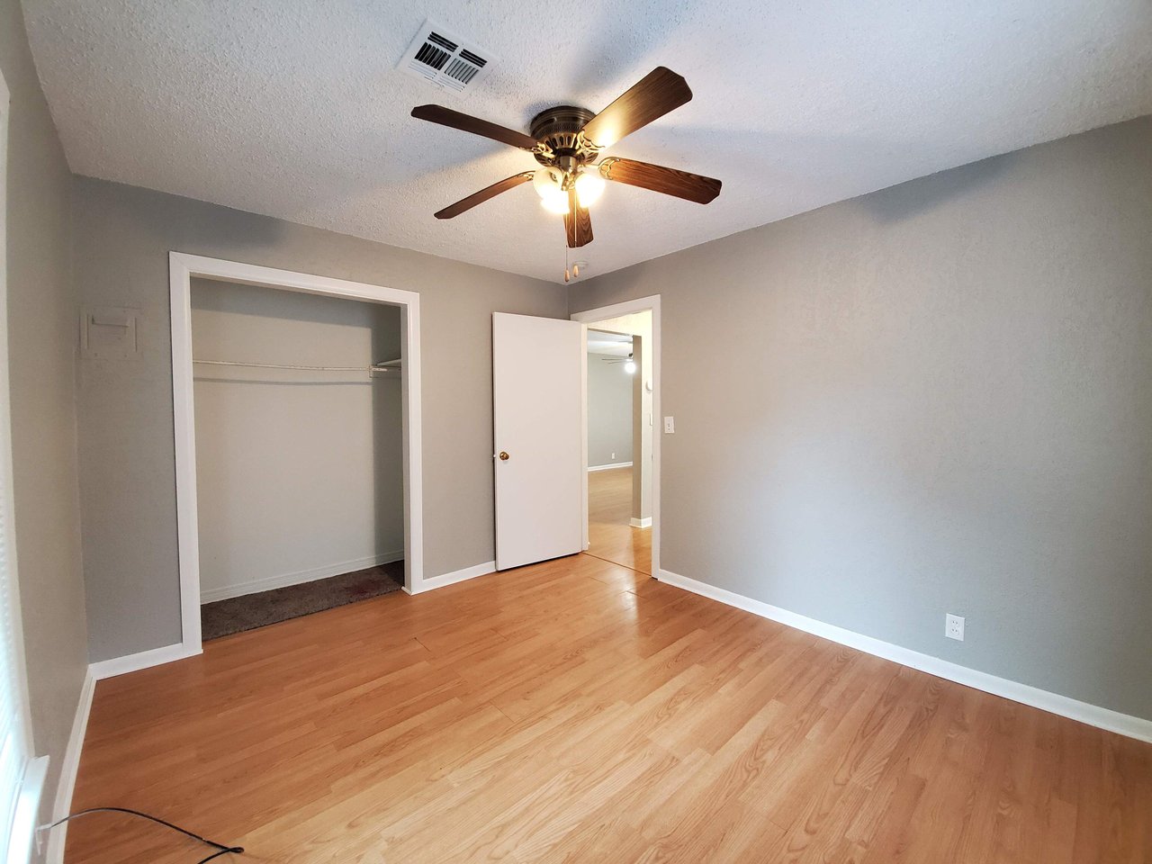 21 W Georgia