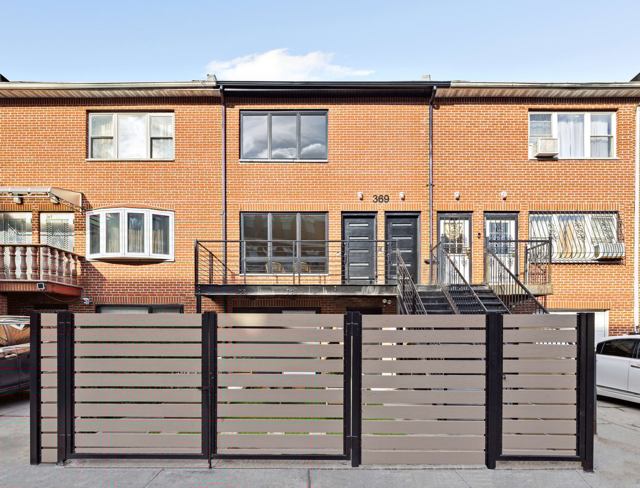 369 Kosciuszko St
