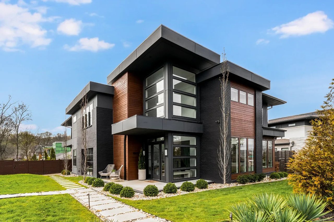 1805 Castleman Dr
