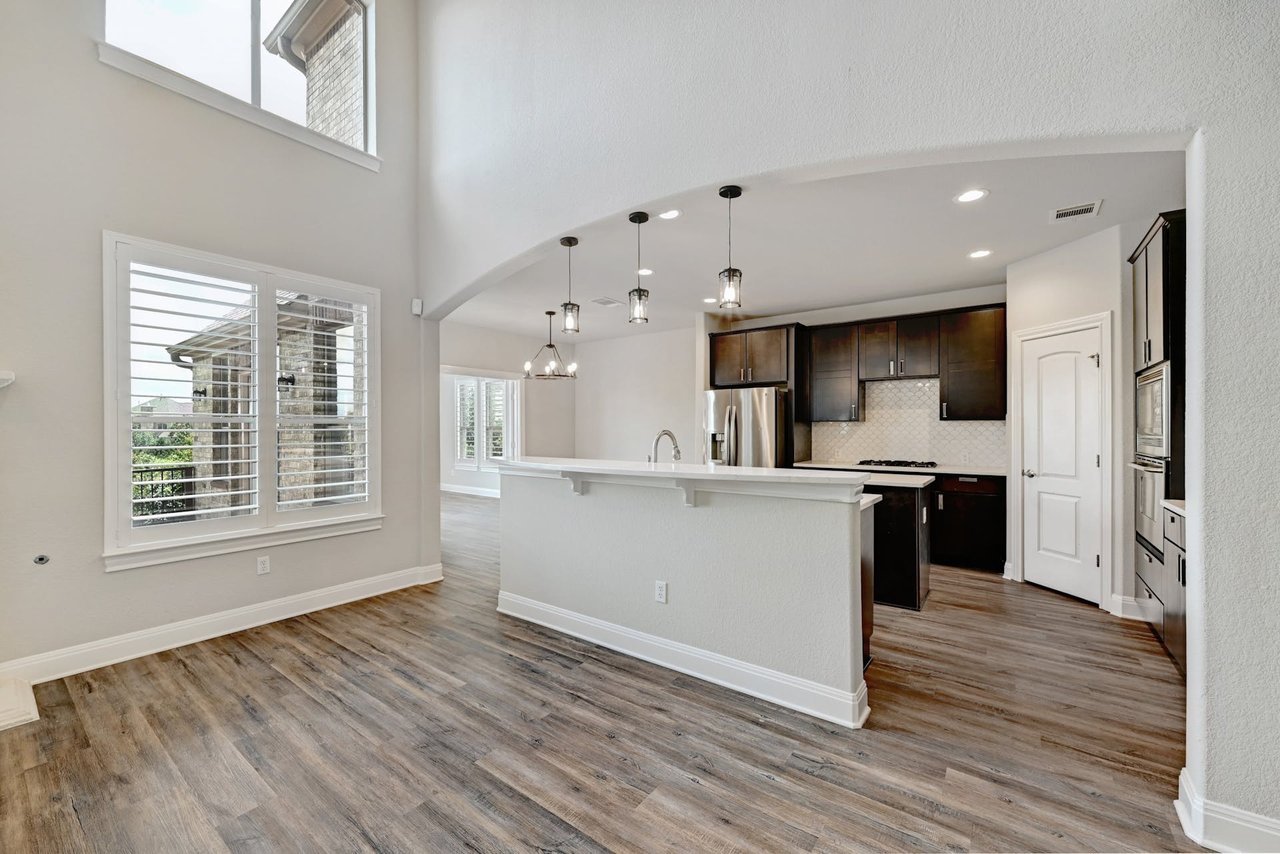 Stunning 5-Bedroom Luxury Home with Breathtaking Hill Country Views in Gated Community! | Short Walk to Lake Travis H.S. | Resort-style Amenities