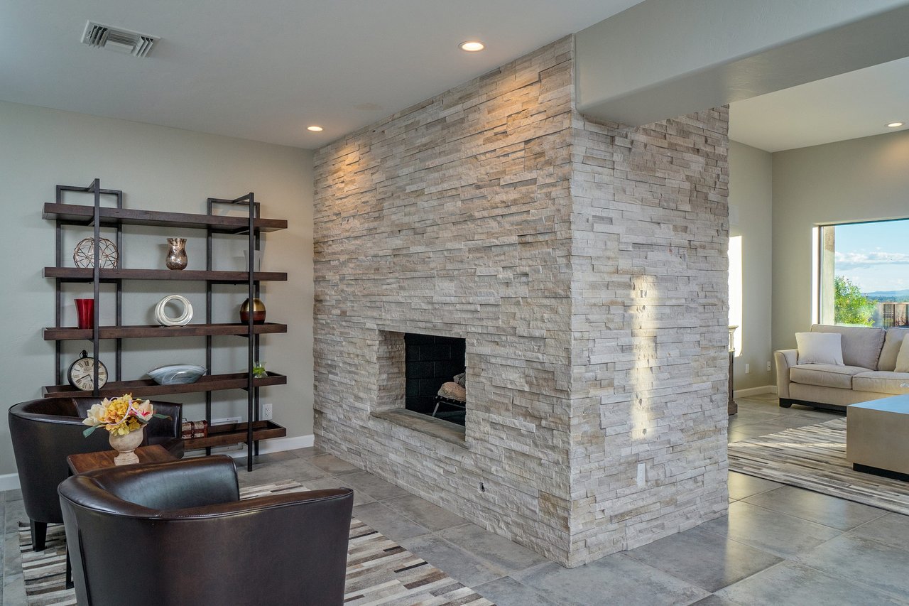 Located in the Desirable Flecha Caida Community