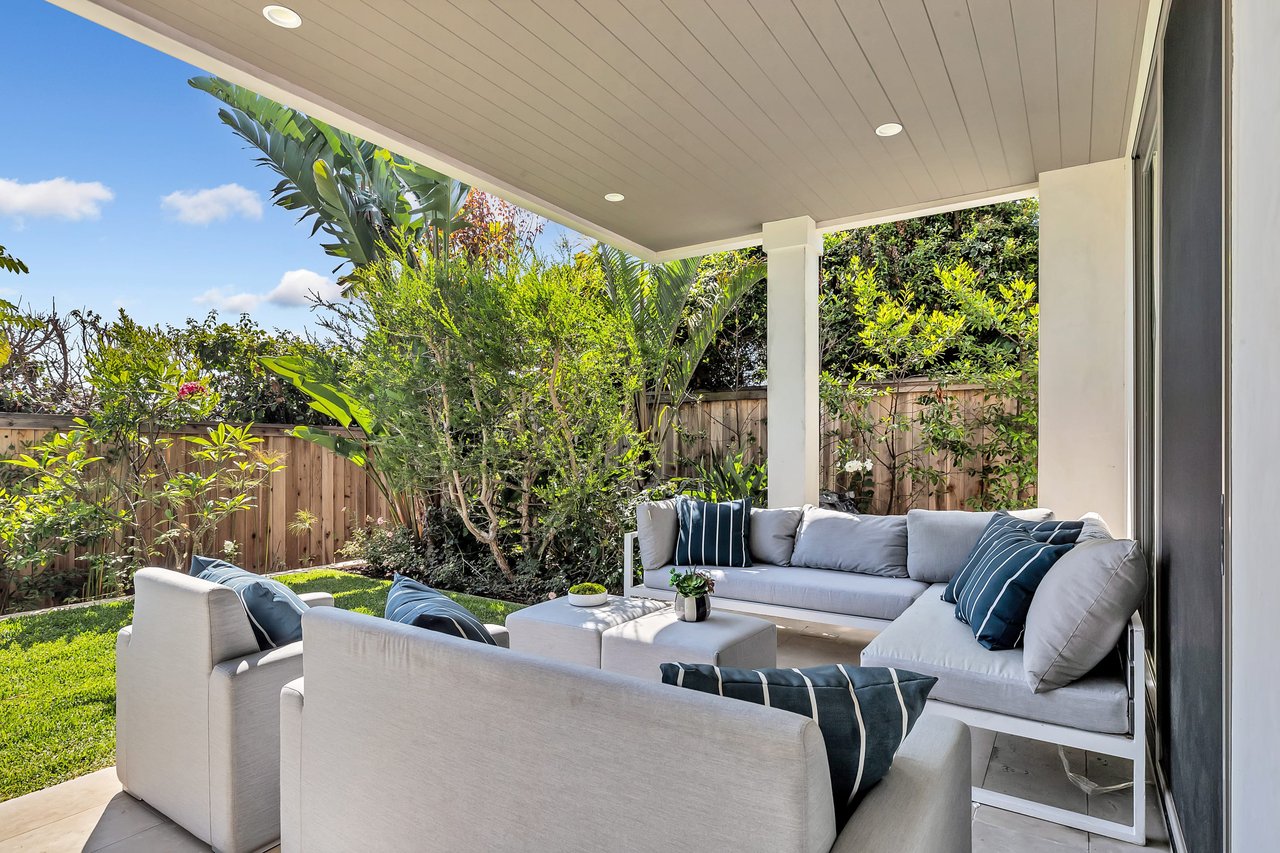 448 Serra Drive