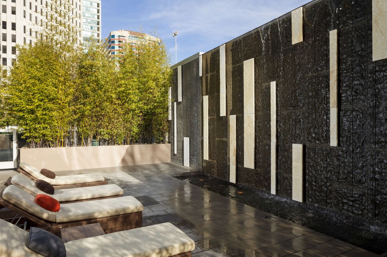 High-Floor, Two Bedroom with Bay Views at 301 Mission