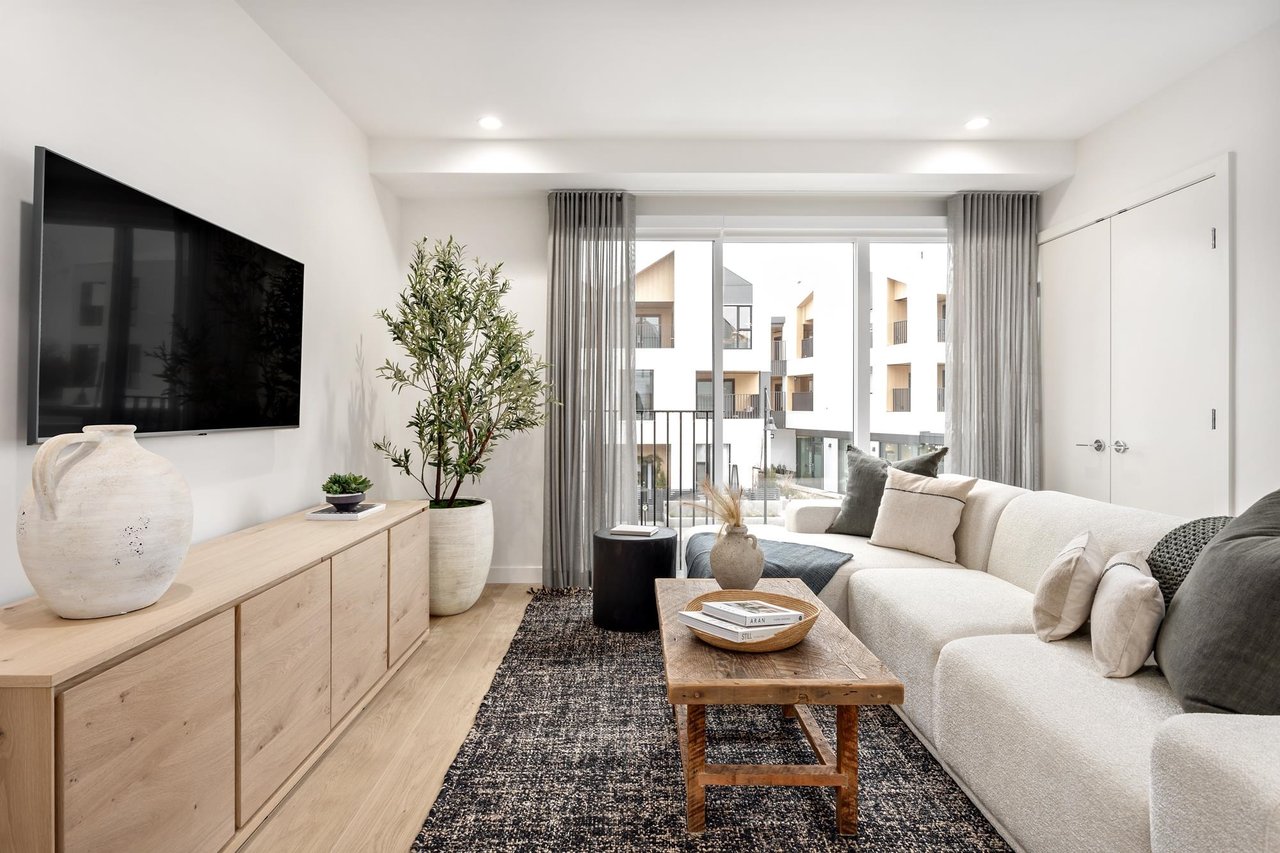 22-6340 Market Ave