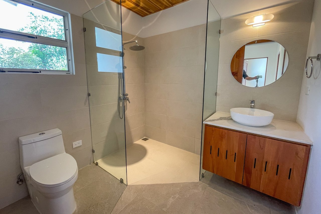 Low-Maintenance 3-Bedroom Villa With Pool & Peaceful Terraza On Calle Buganvillea In Ojochal Costa Rica