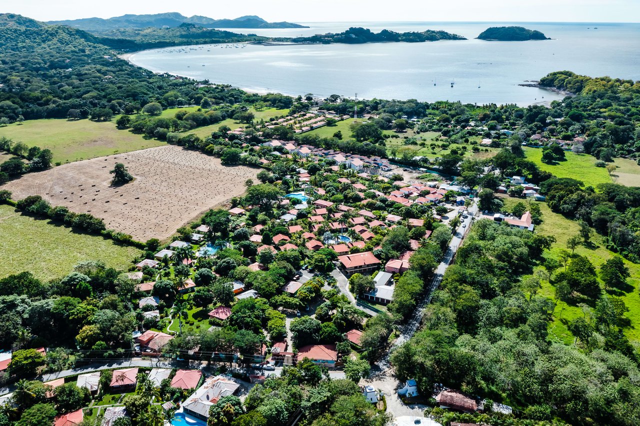 Casa Papaya Villaggio II, 431B | Renovated One-Bedroom Condo Steps from 7 Beaches
