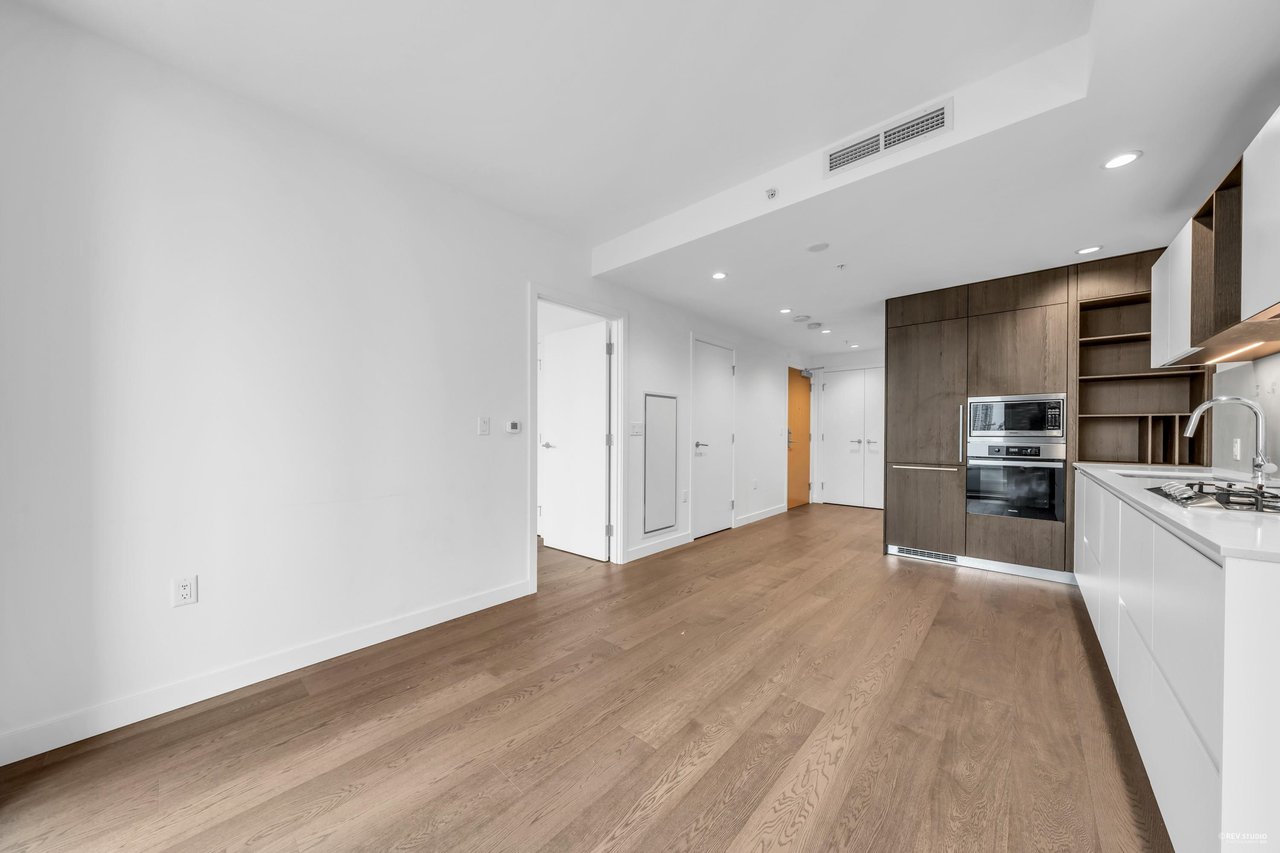 1101-6000 Mckay Avenue, Burnaby