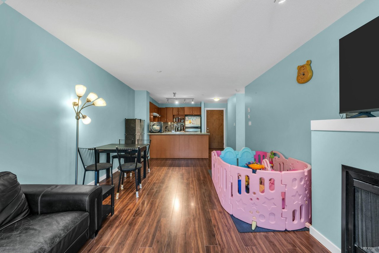 209-4728 Dawson St