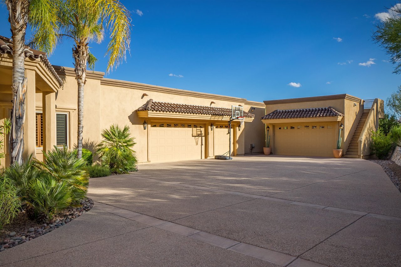 Incomparable Foothills Residence