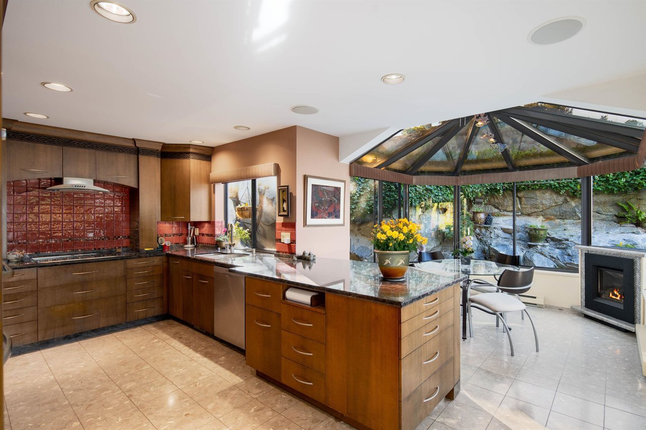 5270 Aspen Cres