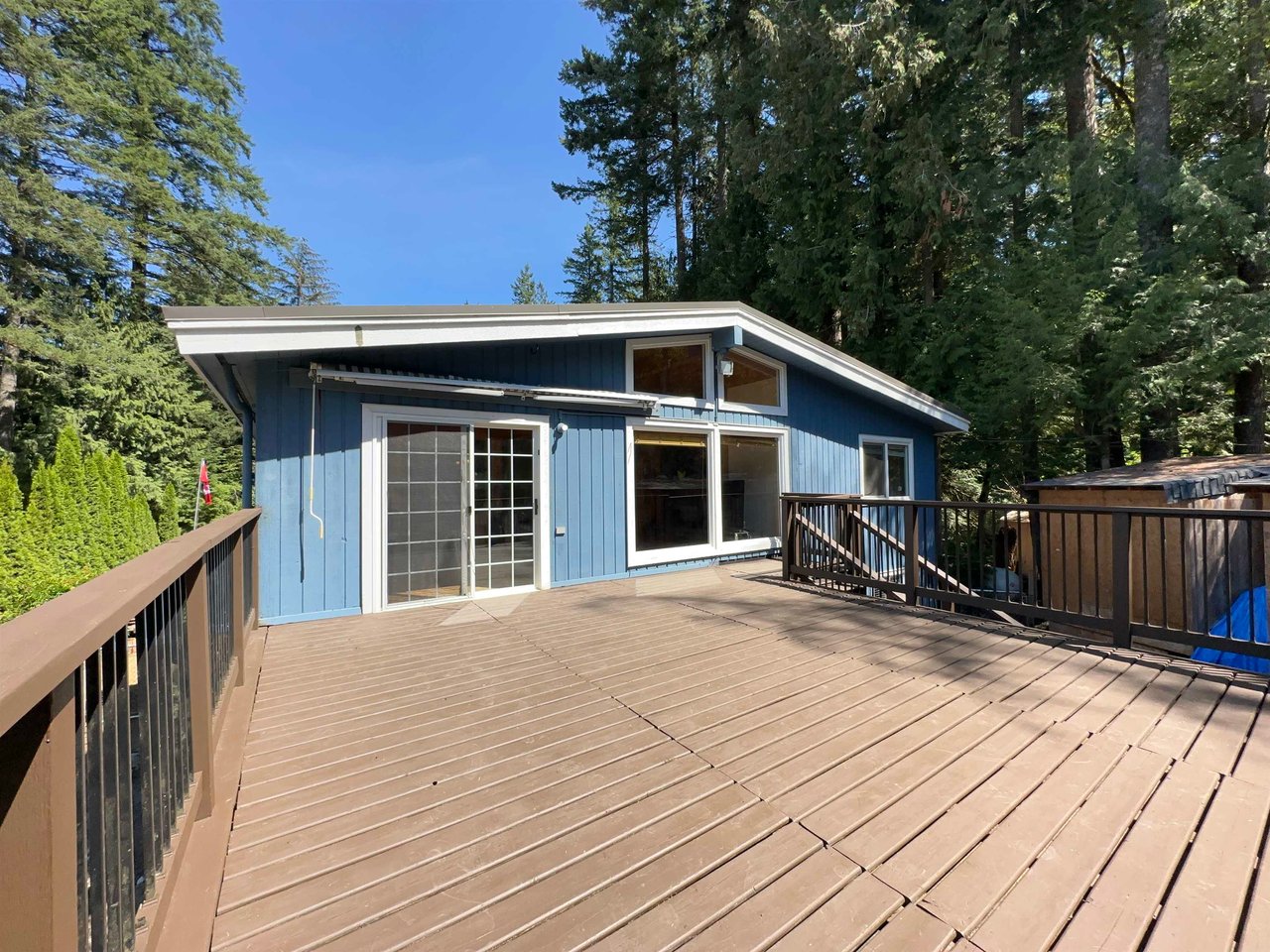 1100 Fernwood Rd