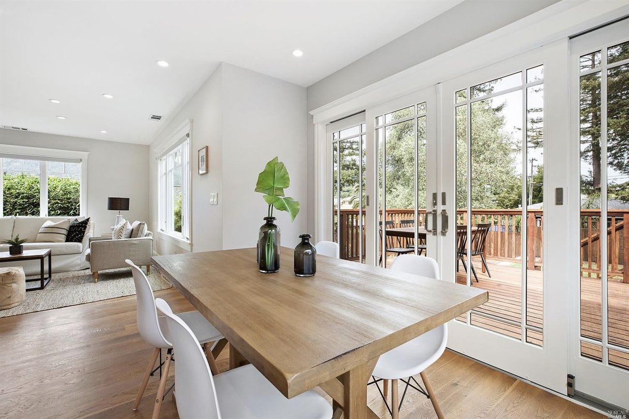 7 Ash Ave