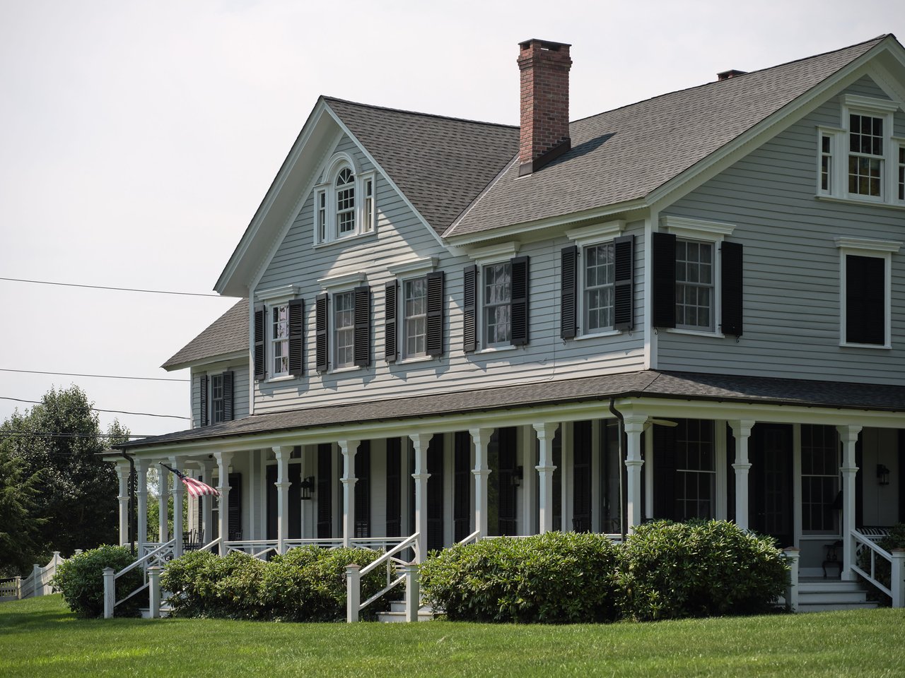 LONGHOUSE FARM 