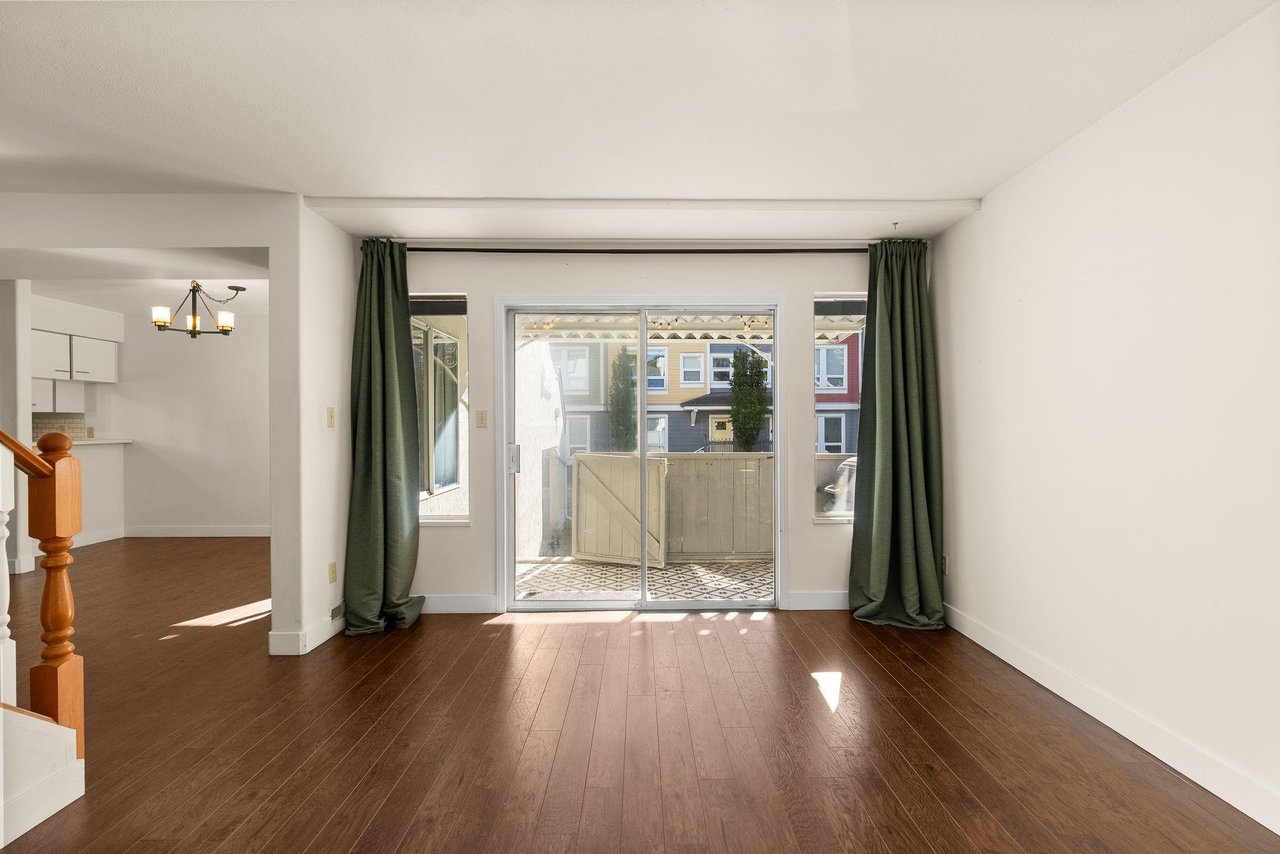 5-4890 48 Ave