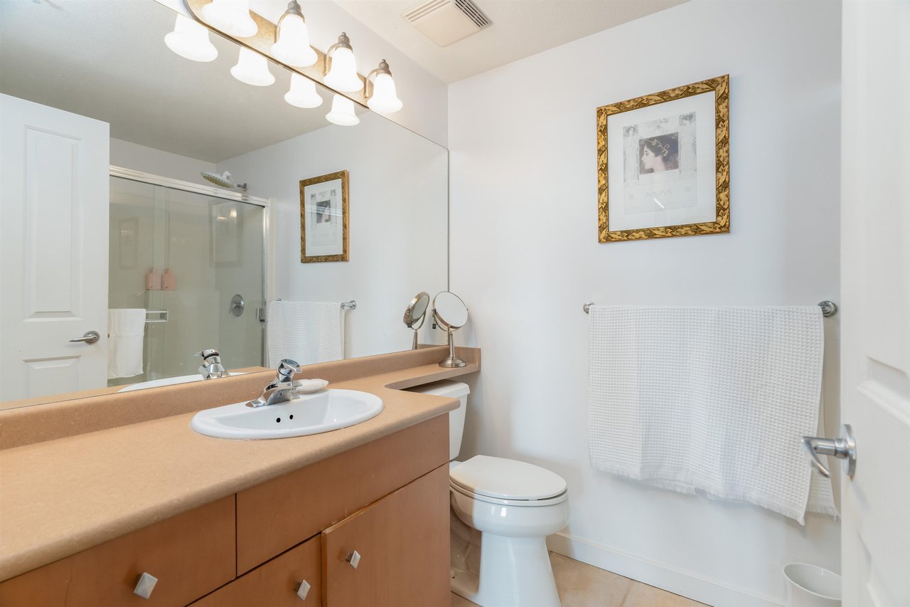 102-108 W Esplanade Ave