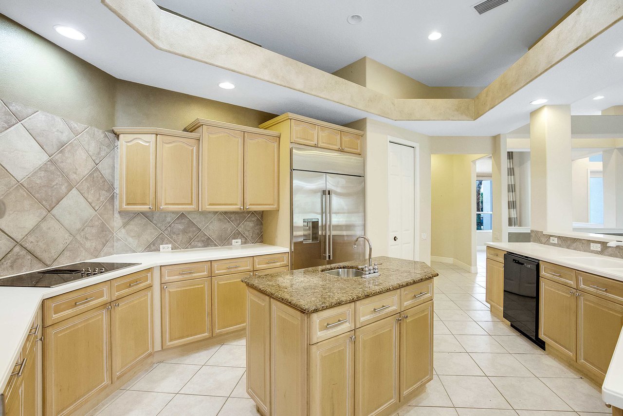6 Riviera Place, Palm Coast, Florida 32137