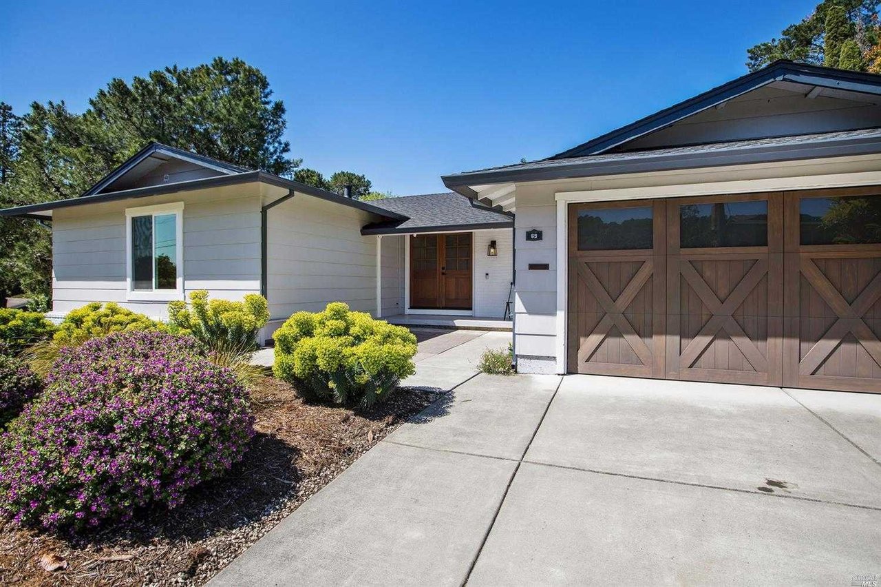 69 Brentwood Dr
