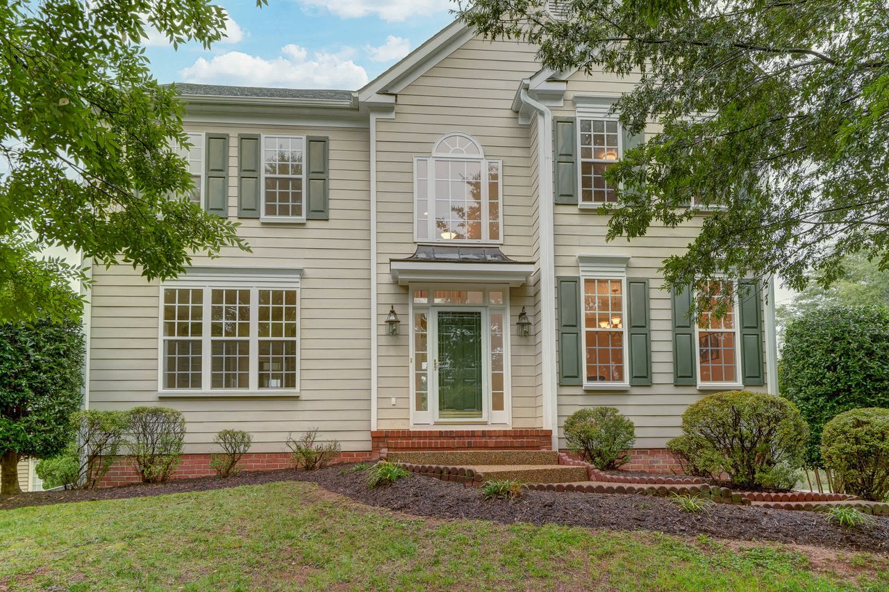 168 GRAYROCK DR