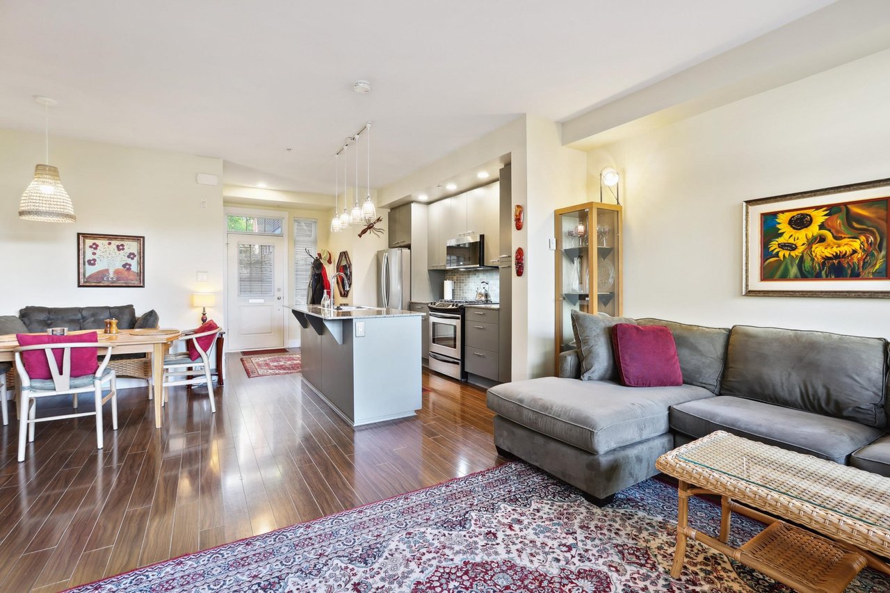 2280 St. George St