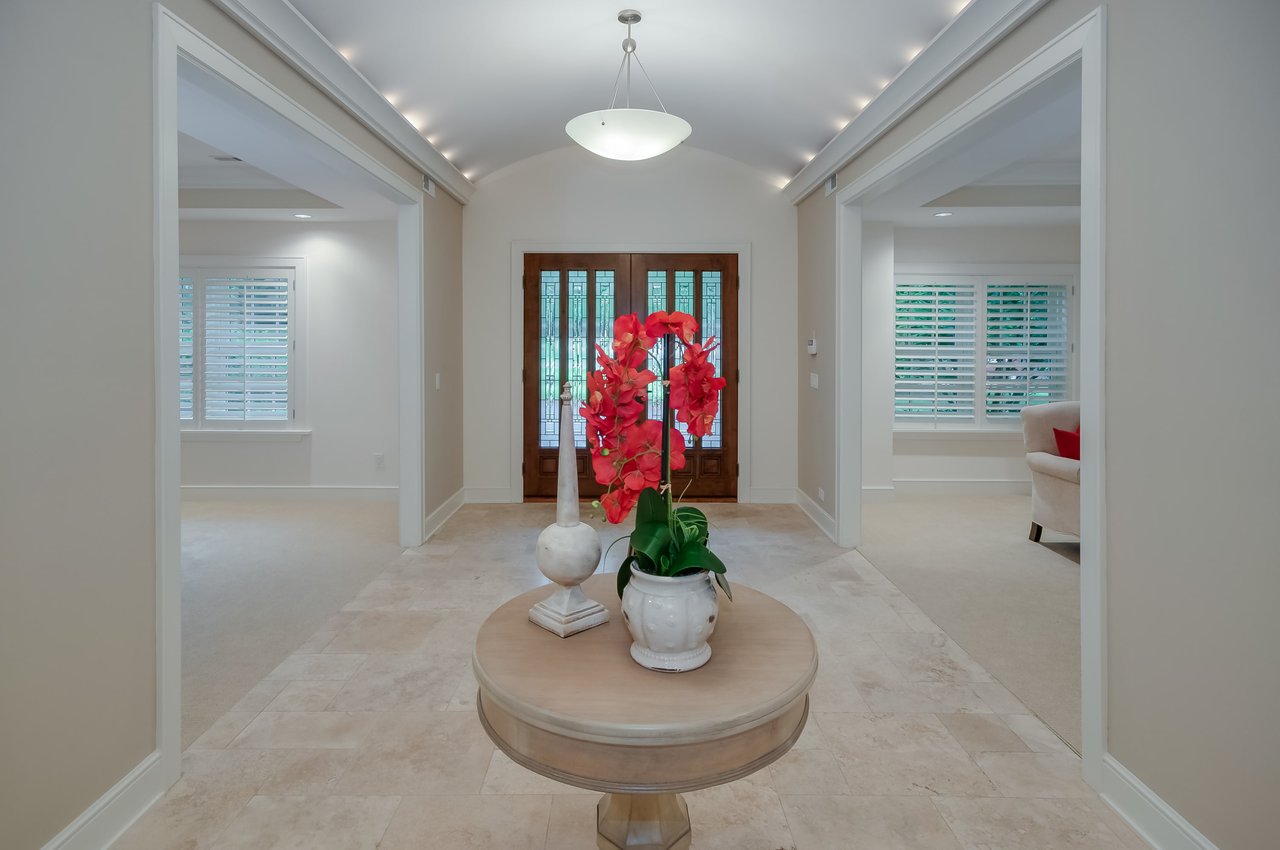 Sophisticated Ladue Ranch With Pool and Carriage House