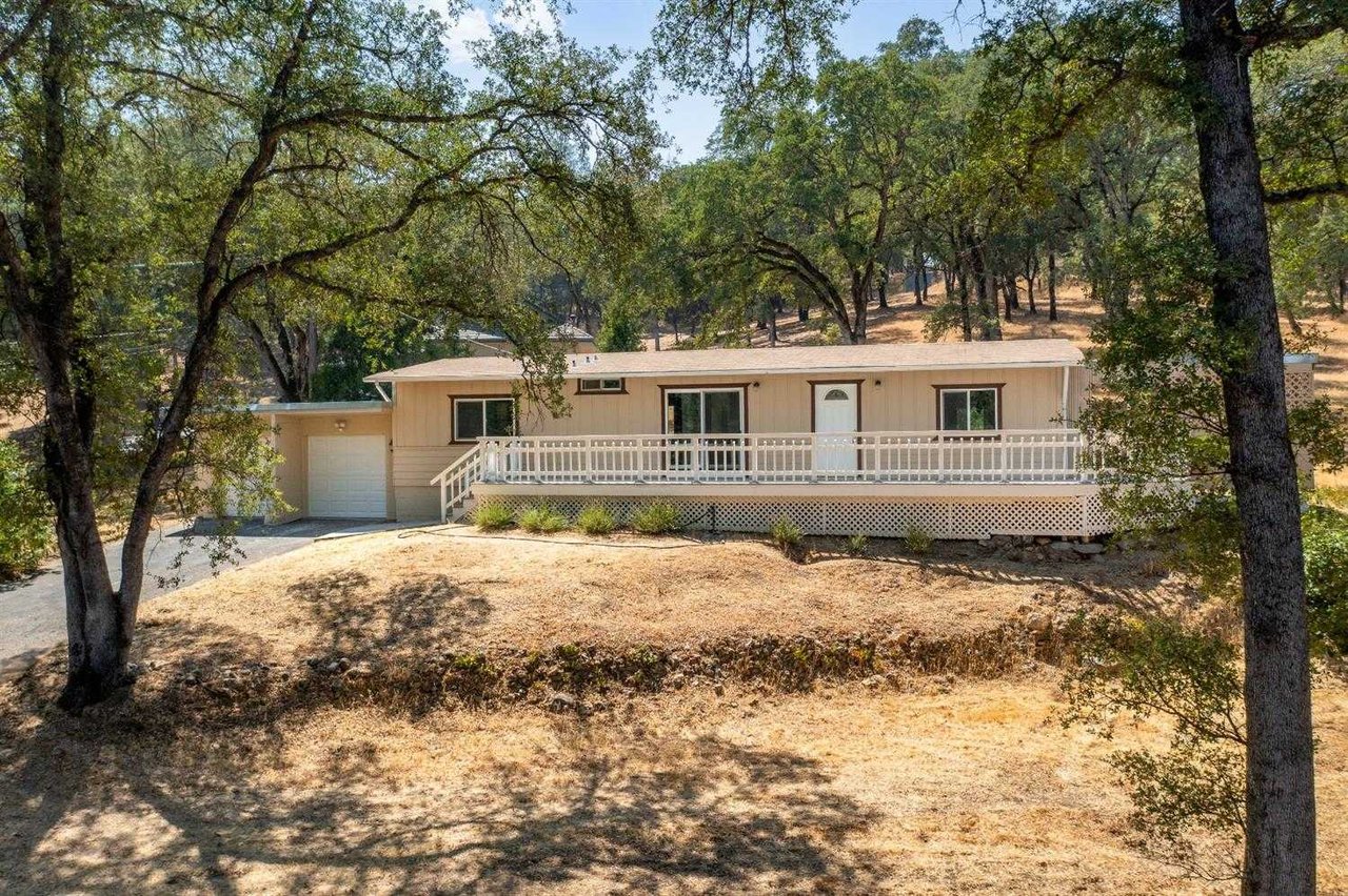 11102 Pleasant Valley Road
