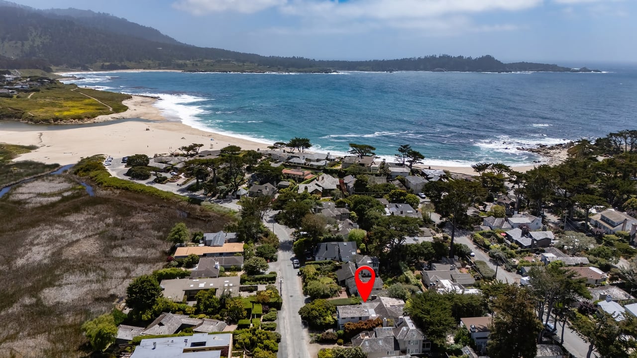 Enchanting Carmel Beach Cottage