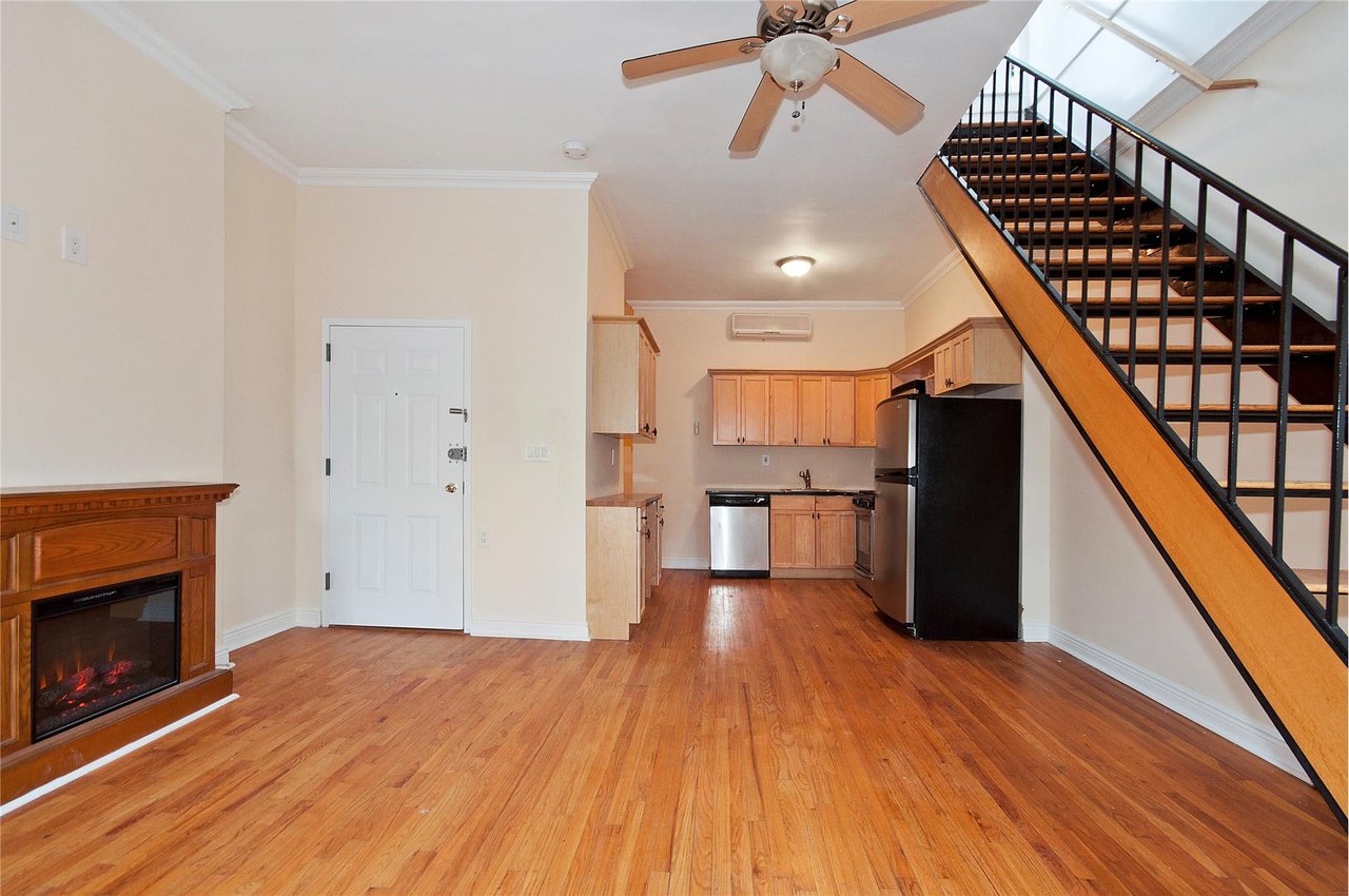 471 West 140th St, #4