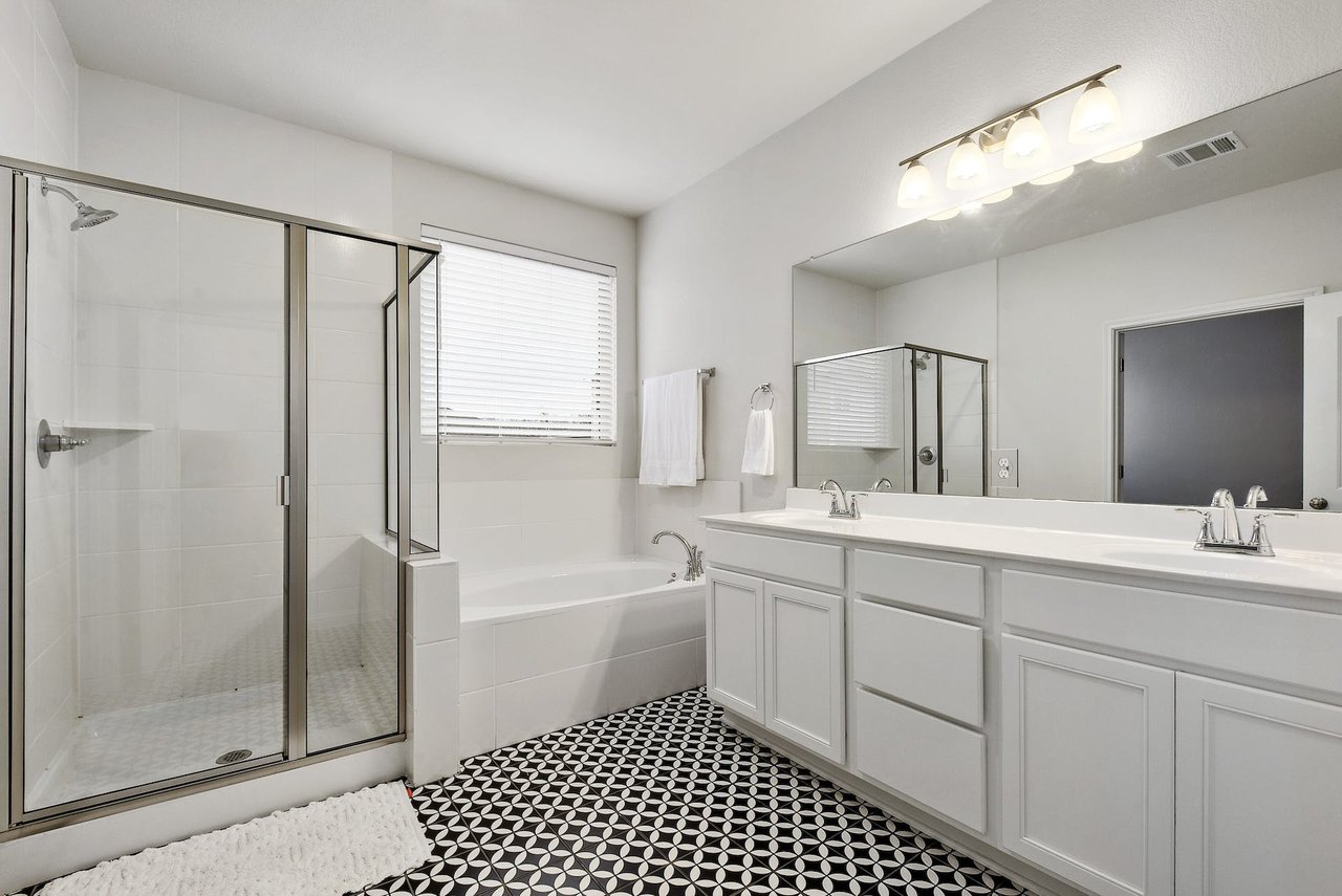 8206 Dampton Ln, Austin, Texas 78744