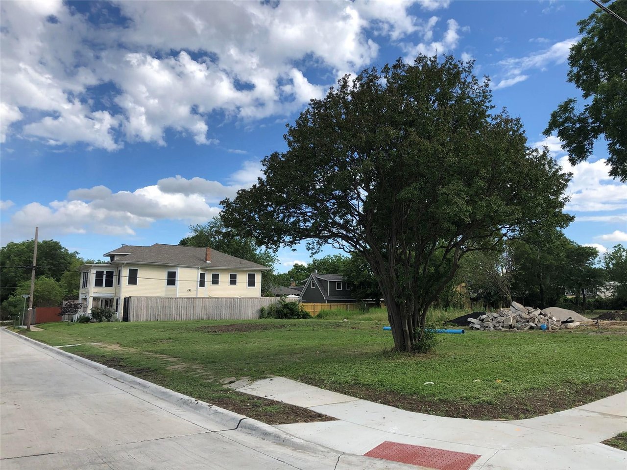 4532 Live Oak Street