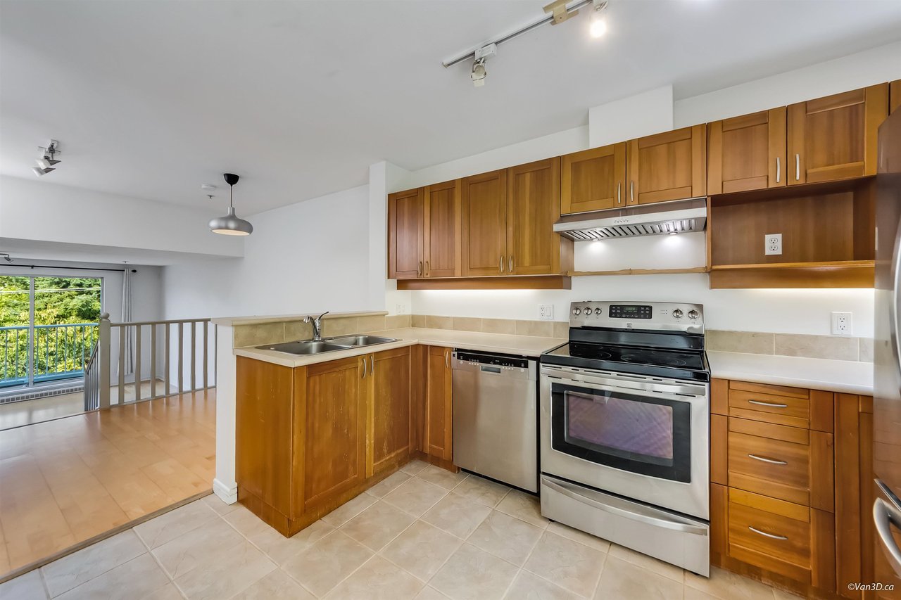 303-3727 W 10th Avenue, Vancouver